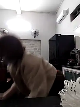 Snapshot of NIANSED chatting on 02-18-26, 01:40 NIANSED online show from 02-18-26, 01:40