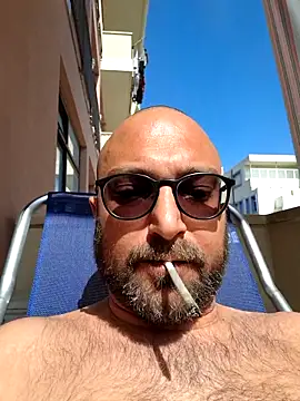 cetriolino online show from 04-18-26, 01:37