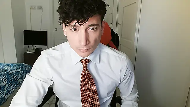 Snapshot of MaskSuit chatting on 02-11-26, 06:13 MaskSuit online show from 02-11-26, 06:13