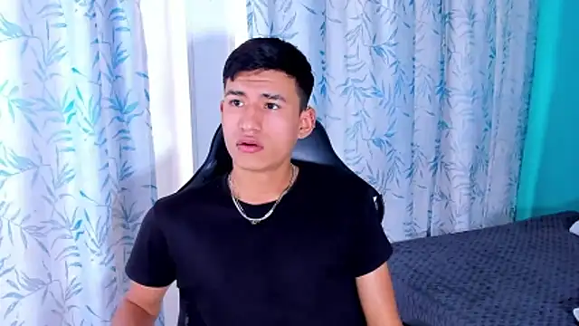 NicolasTorrez online show from 02-11-26, 09:31