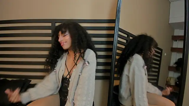 Tamia 25 online show from 03-11-26, 12:00