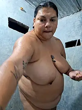 Juli Powl online show from 04-12-26, 12:37