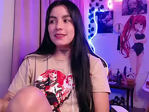 Snapshot of JanineRae chatting on 03-11-26, 01:00 JanineRae online show from 03-11-26, 01:00