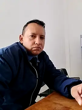 Hachi28 online show from 04-05-26, 11:51