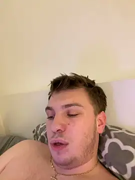 Snapshot of benab888 chatting on 04-01-26, 09:32 benab888 online show from 04-01-26, 09:32