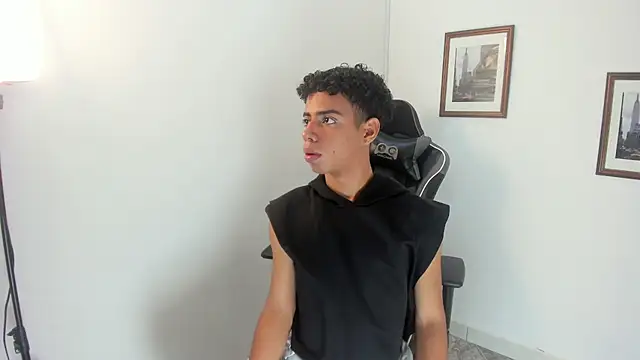 alexx cum18 online show from 07-05-26, 01:51