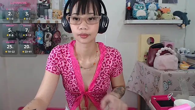 GloryKulikowski online show from 03-19-26, 02:15