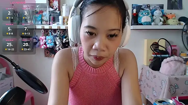 GloryKulikowski online show from 03-26-26, 02:06