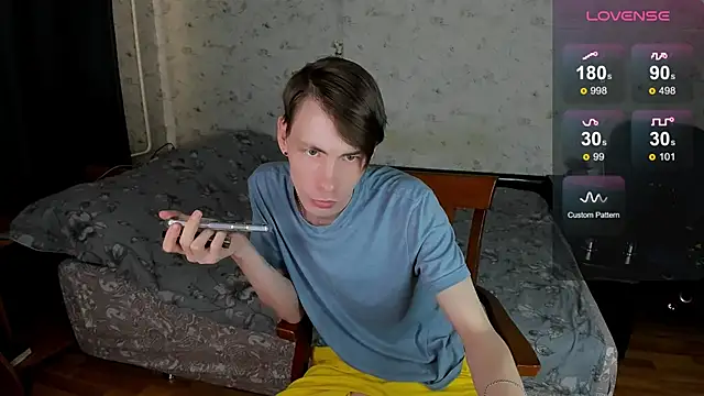 Snapshot of Erick_Wilson chatting on 05-08-26, 03:34 Erick Wilson online show from 05-08-26, 03:34