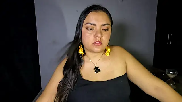AzaraOnyx online show from 05-19-26, 06:47