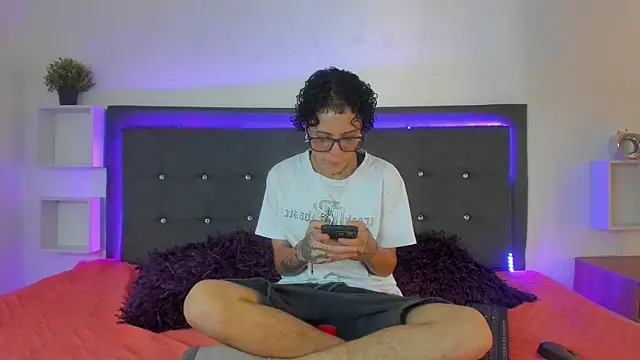 Ale cuzz online show from 03-02-26, 03:30