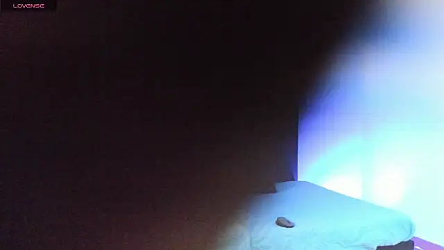 Ale cuzz online show from 04-22-26, 03:24