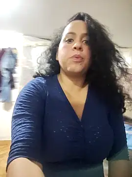 Snapshot of Dulceslolas chatting on 02-12-26, 06:36 Dulceslolas online show from 02-12-26, 06:36