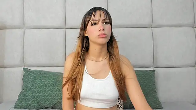 Snapshot of Aitana_zaid chatting on 05-30-26, 12:13 Aitana zaid online show from 05-30-26, 12:13