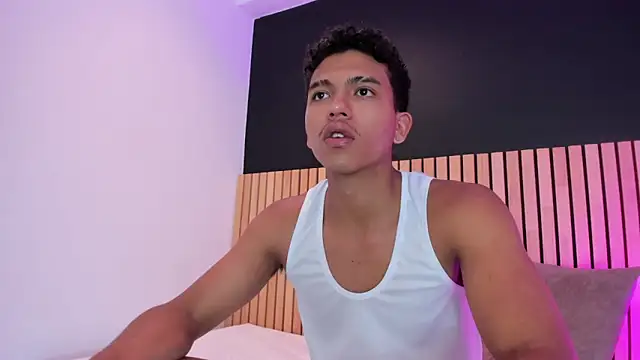 jhoystrong  online show from 03-06-26, 07:32