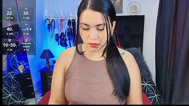 Snapshot of Liu_wen_ chatting on 05-03-26, 02:23 Liu wen online show from 05-03-26, 02:23