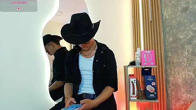 Dark Nico online show from 04-19-26, 04:01