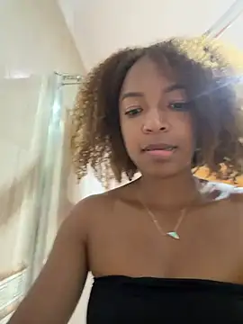 Snapshot of BySabrina chatting on 05-20-26, 10:32 BySabrina online show from 05-20-26, 10:32
