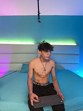 abrilandjulian online show from 02-27-26, 11:43