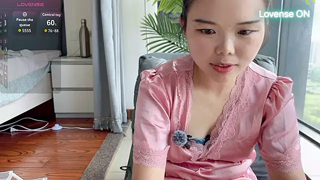 xiaosu22 online show from 06-05-26, 06:52
