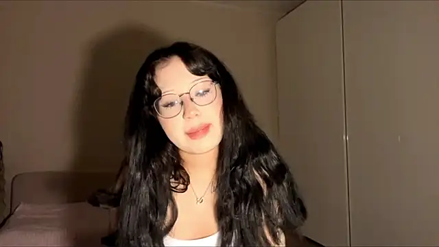 KateGlowee online show from 02-21-26, 03:02