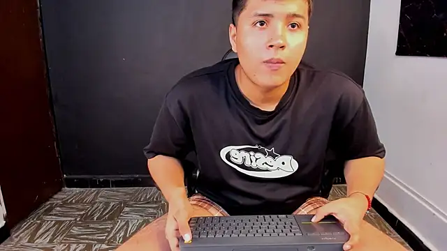 Snapshot of lalitopp chatting on 03-14-26, 02:28 lalitopp online show from 03-14-26, 02:28