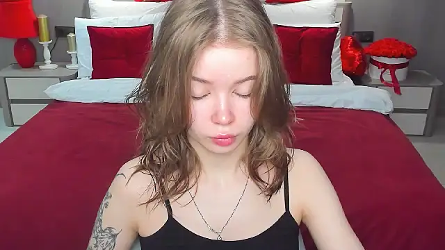 Violetta  Dreams online show from 02-24-26, 04:43