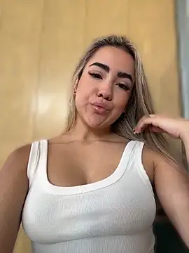 bellabarbiex online show from 04-21-26, 06:12