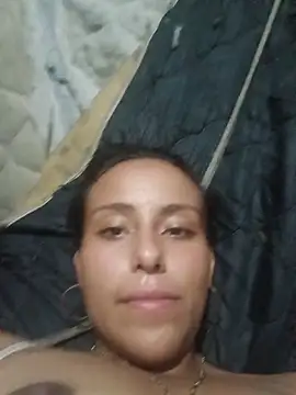 Snapshot of Mirili_27 chatting on 05-16-26, 05:04 Mirili 27 online show from 05-16-26, 05:04