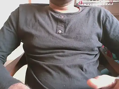 Snapshot of 0BANANABANANA0 chatting on 02-18-26, 10:55 0BANANABANANA0 online show from 02-18-26, 10:55