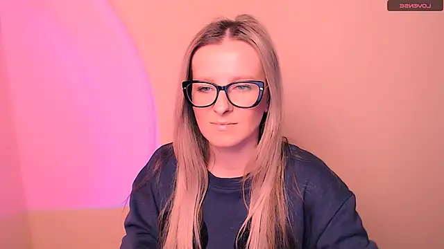 AnnePeach online show from 02-15-26, 05:20