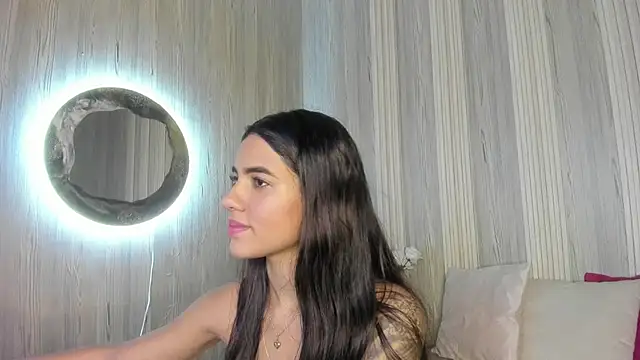 Isabellaa Rosee online show from 06-18-26, 08:35