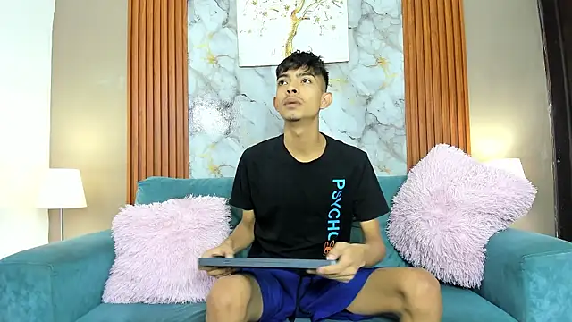 KITTY BOSH online show from 03-25-26, 01:28