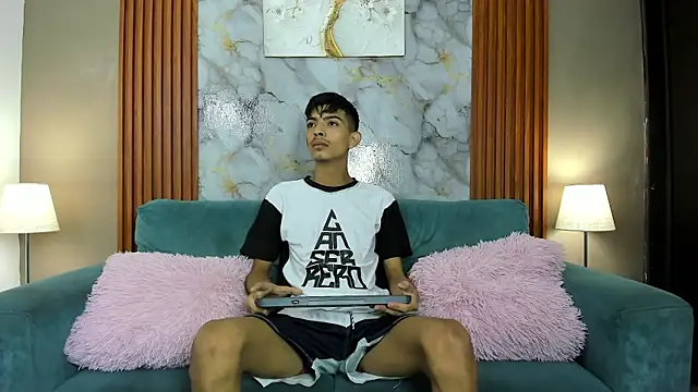 KITTY BOSH online show from 03-28-26, 09:09