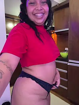 Snapshot of The_Wicked_Queens chatting on 02-15-26, 07:51 The Wicked Queens online show from 02-15-26, 07:51