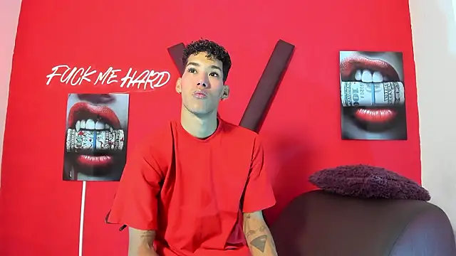 GREEN BOYS online show from 03-14-26, 07:36