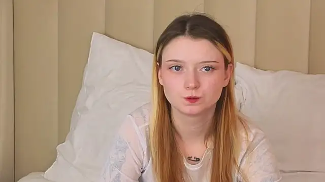 AlyssFrost online show from 06-25-26, 05:23