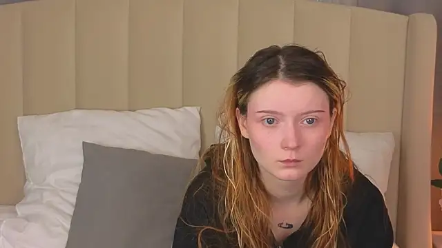 AlyssFrost online show from 06-26-26, 02:38