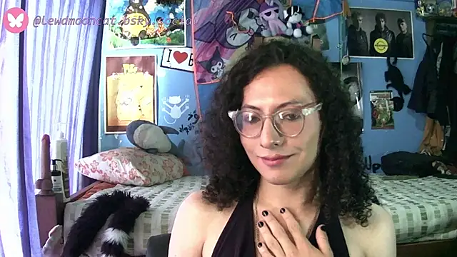 lewd mooncat online show from 05-15-26, 06:26
