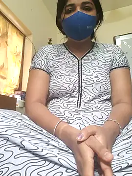 Snapshot of Tamil_Luckly_girl chatting on 05-29-26, 06:00 Tamil Luckly girl online show from 05-29-26, 06:00