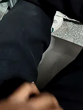 Snapshot of yashudick chatting on 03-05-26, 09:05 yashudick online show from 03-05-26, 09:05