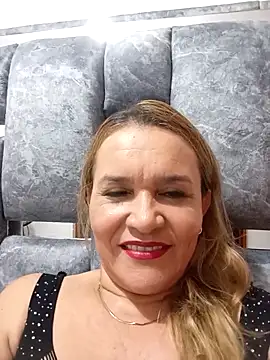 charlotte milf30 online show from 04-16-26, 12:44