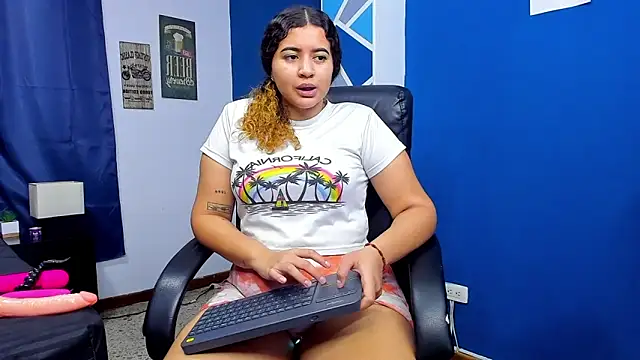 goodgirlxxl online show from 03-25-26, 11:22