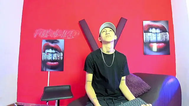 BOYS PLAY online show from 03-12-26, 01:17