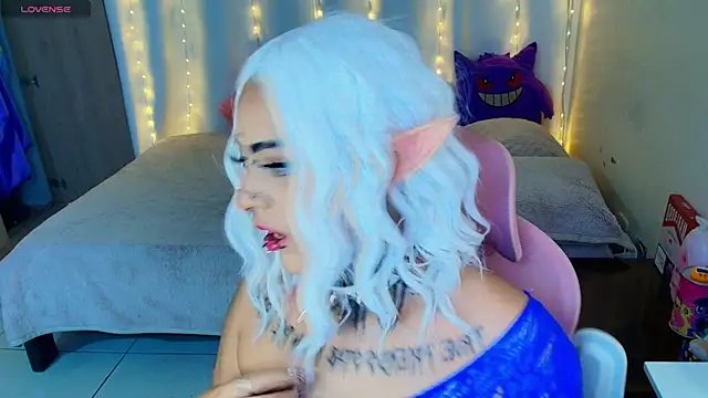 maliciaXpoison online show from 05-19-26, 01:56