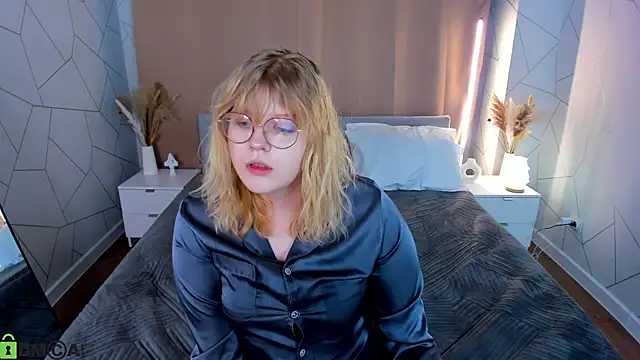 luna c0ra online show from 02-22-26, 01:07