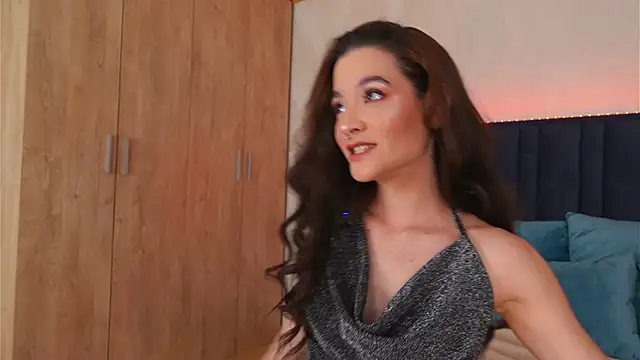 LucyDeLuca online show from 03-25-26, 08:59