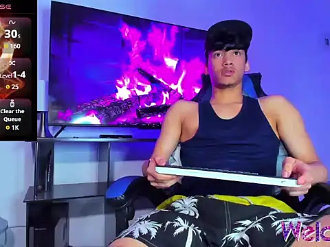 Lyam Russo online show from 03-10-26, 05:56