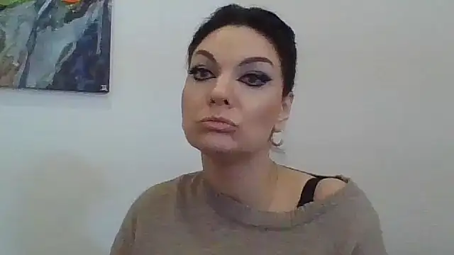 Snapshot of emilyyy555 chatting on 02-19-26, 07:48 emilyyy555 online show from 02-19-26, 07:48