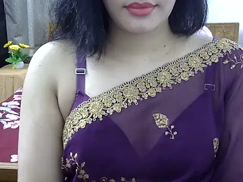 Snapshot of Sanaira_1999 chatting on 06-04-26, 12:00 Sanaira 1999 online show from 06-04-26, 12:00